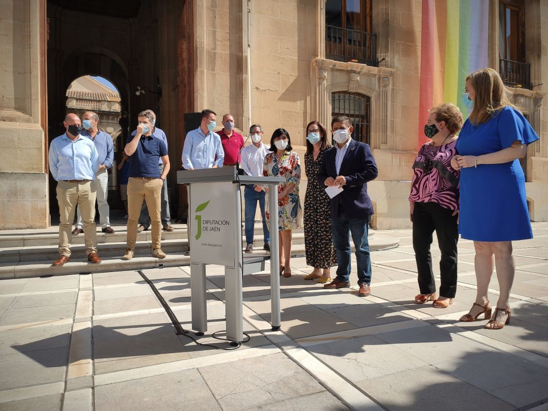 El acto de homenaje al Día del Orgullo ha sido en la lonja de la Diputación Provincial de Jaén El acto de homenaje al Día del Orgullo ha sido en la lonja de la Diputación Provincial de Jaén
