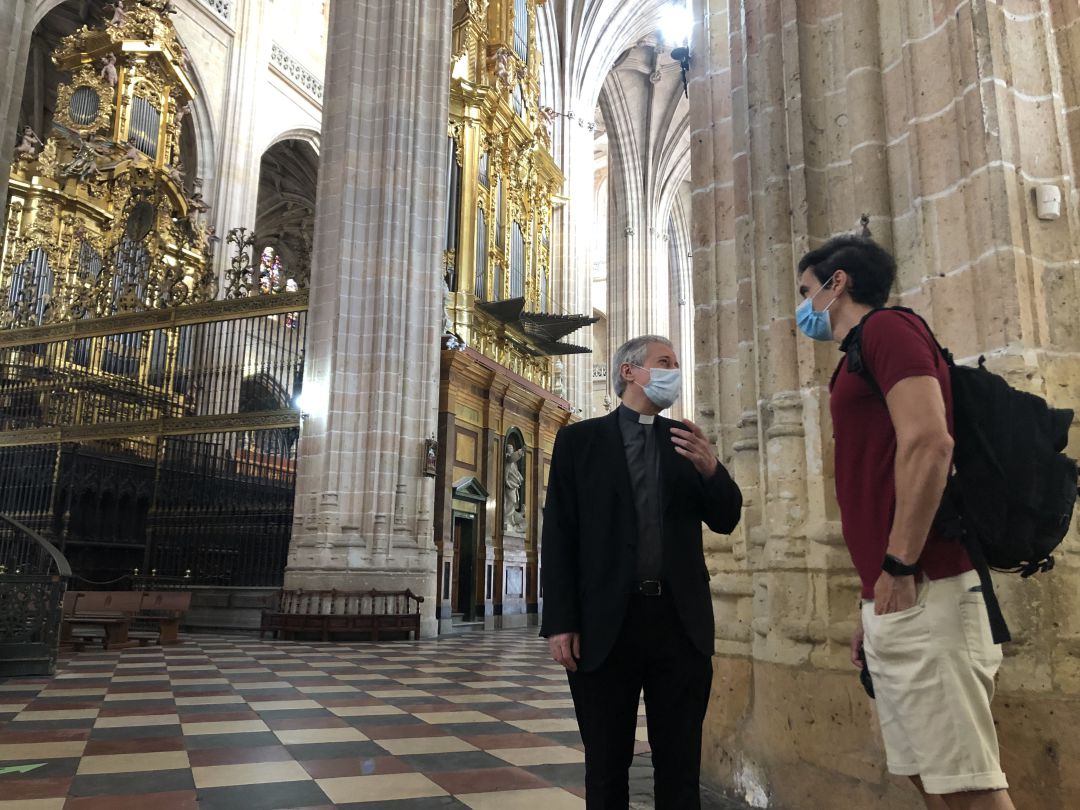 Primer visitante en la Catedral de Segovia Primer visitante en la Catedral de Segovia