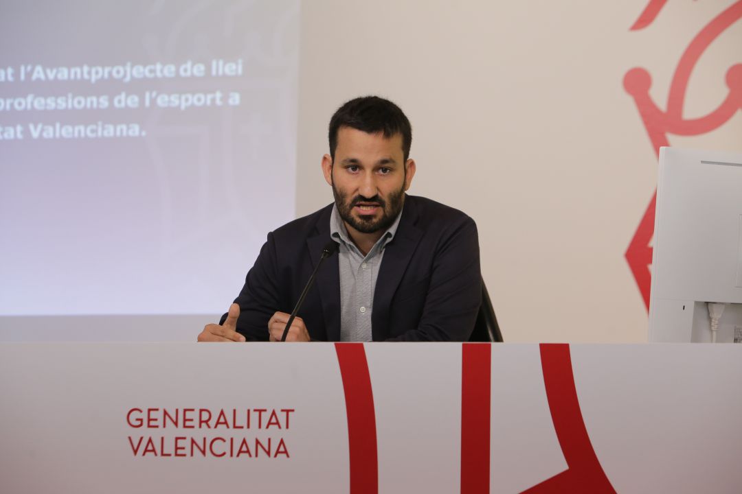 El conseller de Educación, Vicent Marzà comparece tras el Pleno del Consell este viernes, 26 de junio El conseller de Educación, Vicent Marzà comparece tras el Pleno del Consell este viernes, 26 de junio