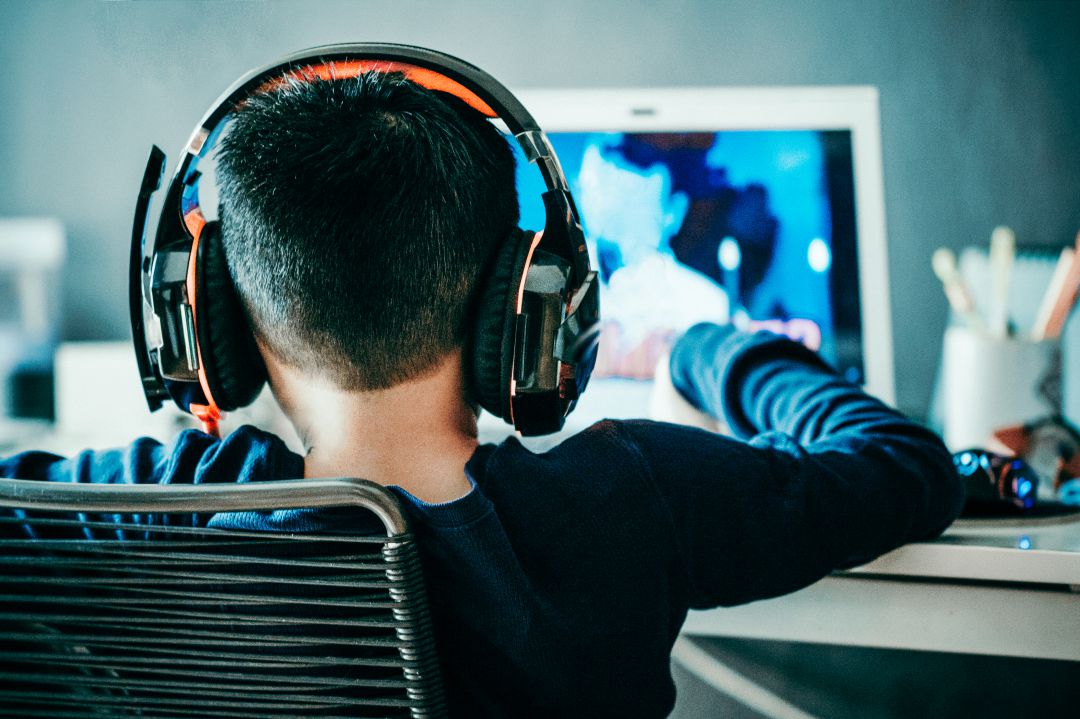 El estudio de la Policía Local de Getafe ha preguntado sobre uso de Internet y videojuegos en casi 1.400 alumnos de 4º y 6º de Primaria pertenecientes a doce colegios de la localidad. El estudio de la Policía Local de Getafe ha preguntado sobre uso de Internet y videojuegos en casi 1.400 alumnos de 4º y 6º de Primaria pertenecientes a doce colegios de la localidad.