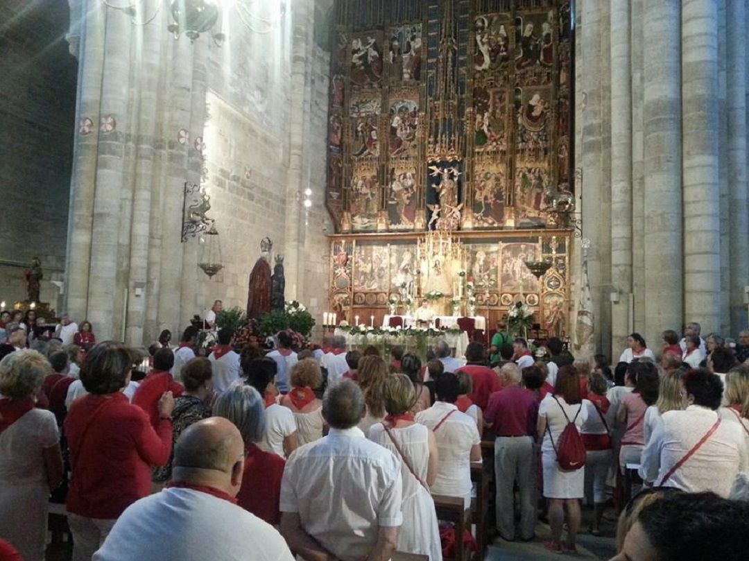 Misa en honor a Santa Ana en la catedral de Tudela Misa en honor a Santa Ana en la catedral de Tudela
