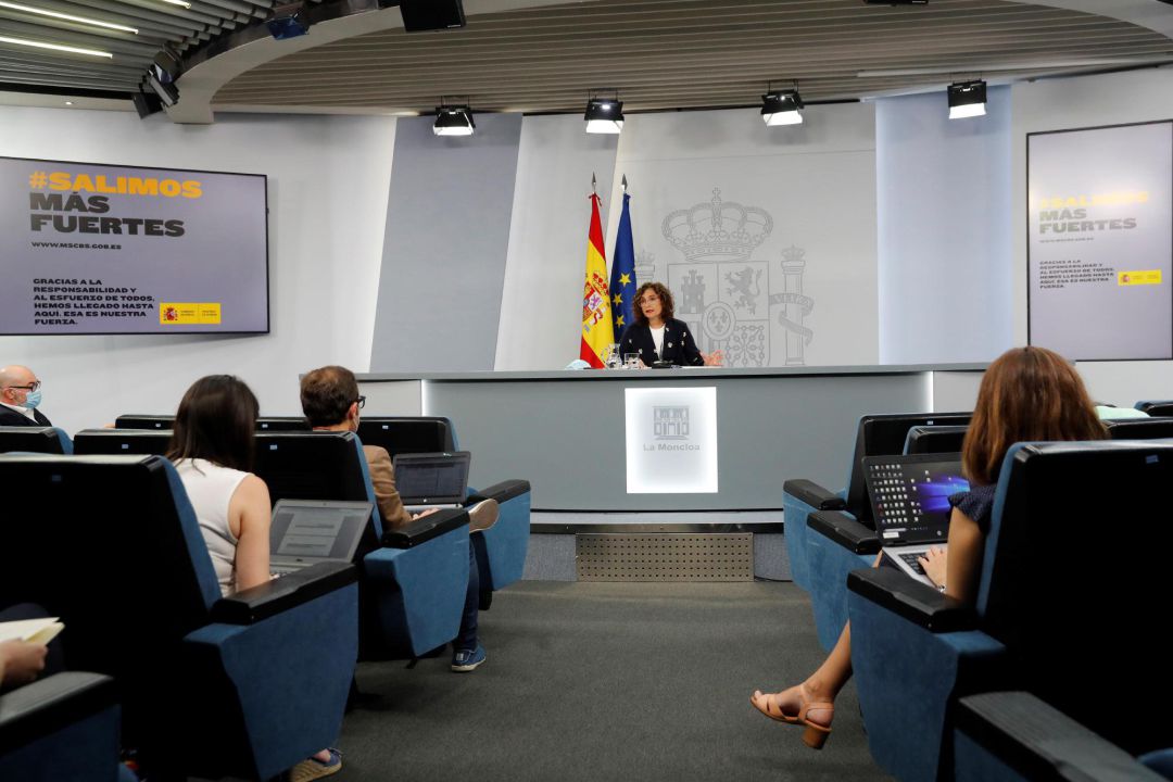 La ministra de Hacienda y portavoz del Gobierno, María Jesús Montero, ofrece una rueda de prensa tras el Consejo de Ministros extraordinario celebrado este viernes La ministra de Hacienda y portavoz del Gobierno, María Jesús Montero, ofrece una rueda de prensa tras el Consejo de Ministros extraordinario celebrado este viernes