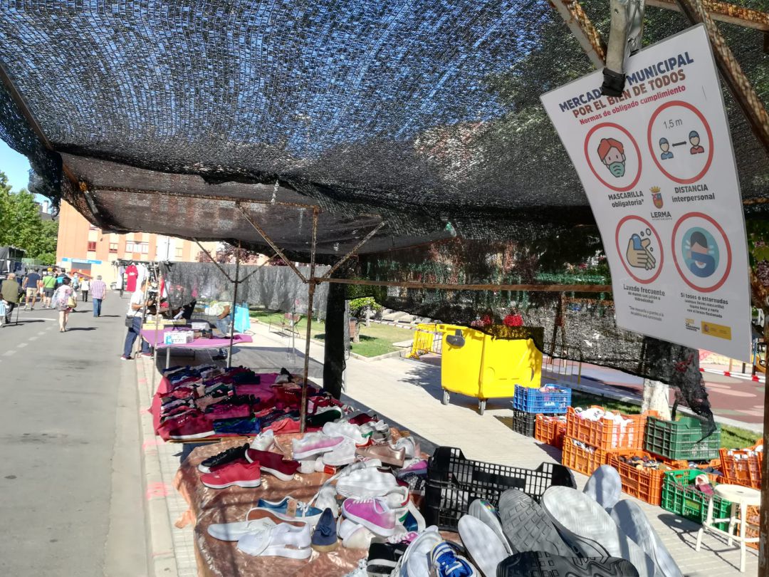 Vuelve el calzado y la ropa Vuelve el calzado y la ropa
