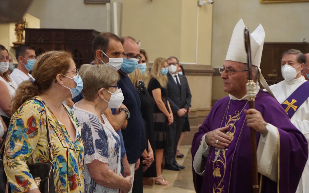 Casimiro López Llorente ha querido oficiar una Misa funeral en la Concatedral de Santa María para las víctimas de la COVID-19 en la provincia Casimiro López Llorente ha querido oficiar una Misa funeral en la Concatedral de Santa María para las víctimas de la COVID-19 en la provincia