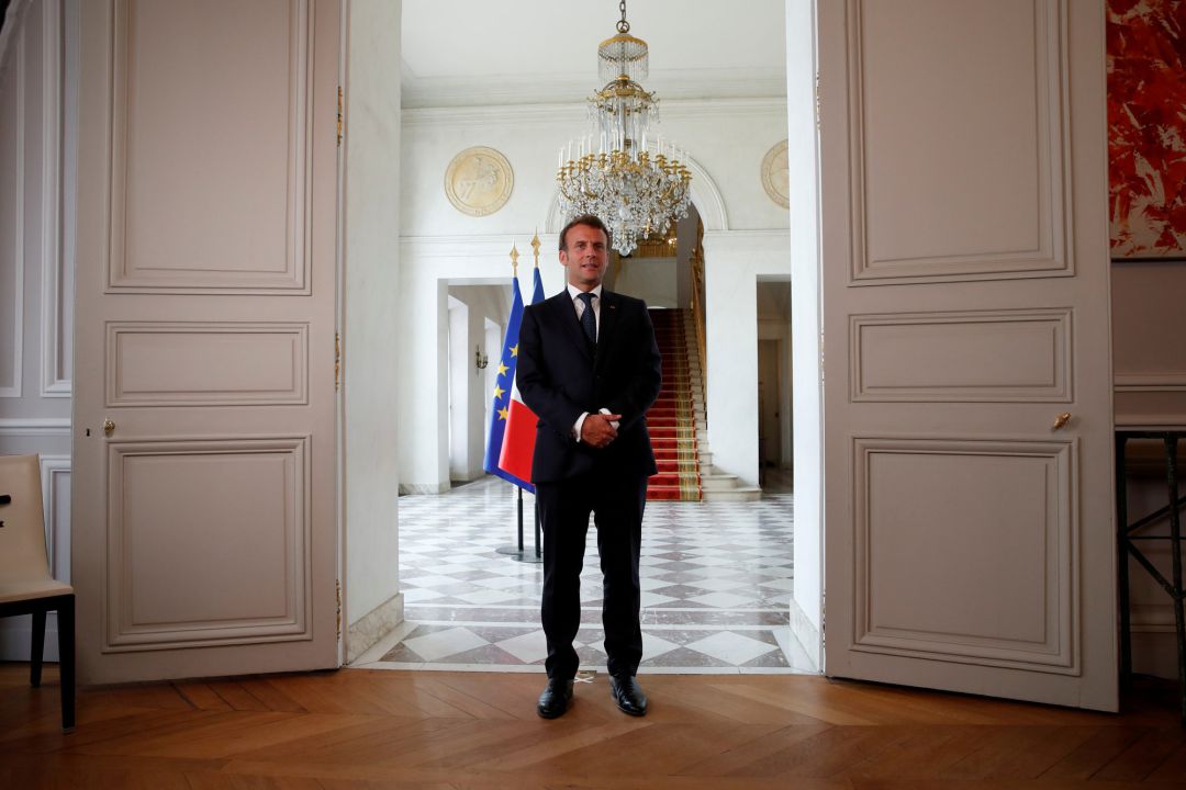 Emmanuel Macron, durante una rueda de prensa en plena pandemia del coronavirus Emmanuel Macron, durante una rueda de prensa en plena pandemia del coronavirus