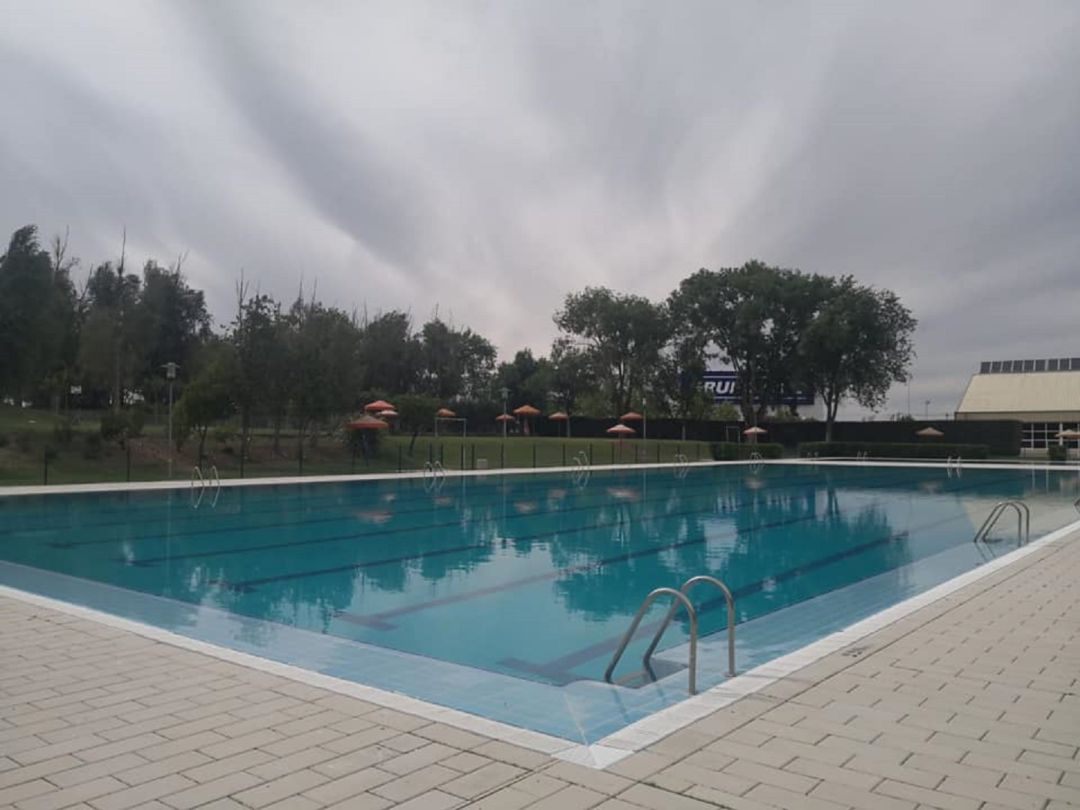 La oposición critica los precios establecidos en las piscinas municipales La oposición critica los precios establecidos en las piscinas municipales