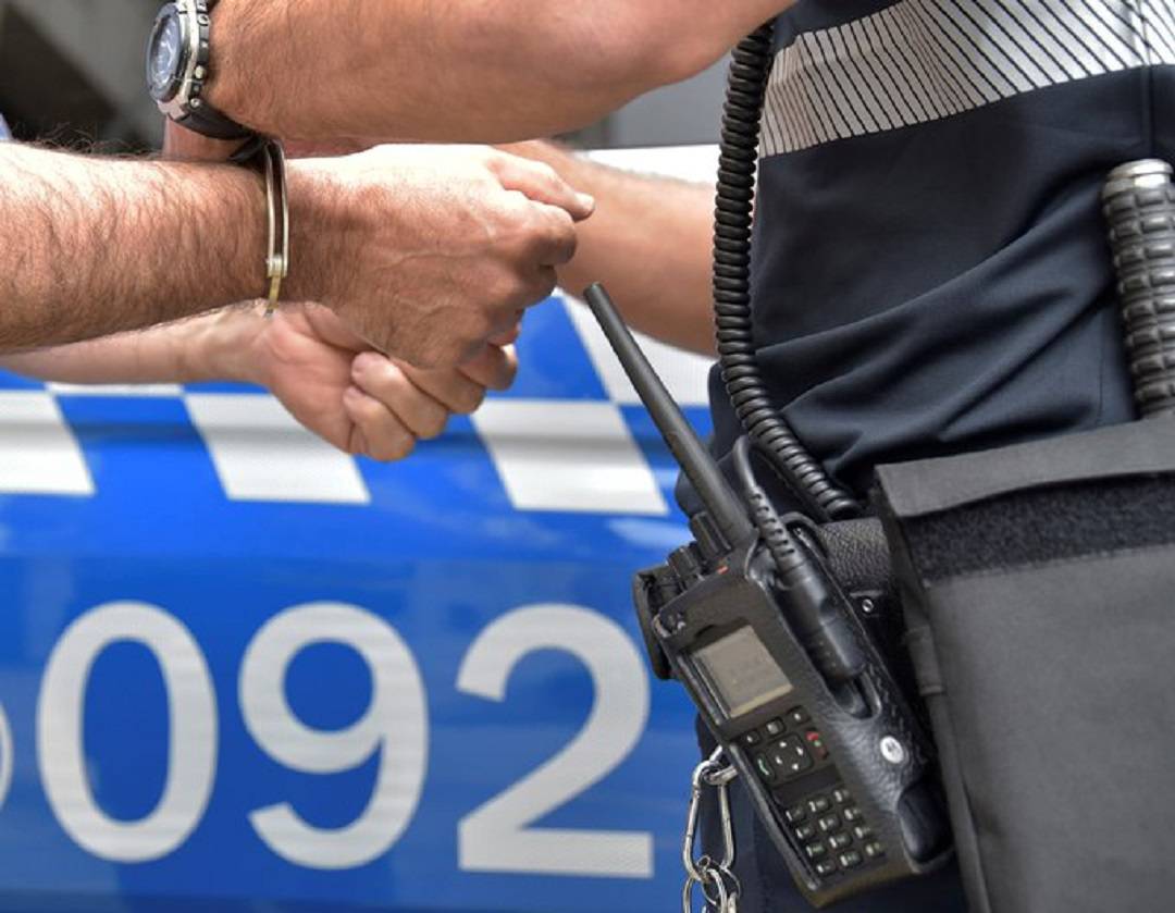 Detenido dos veces en 4 días tras agredir a varias personas en Pamplona
Detenido dos veces en 4 días tras agredir a varias personas en Pamplona