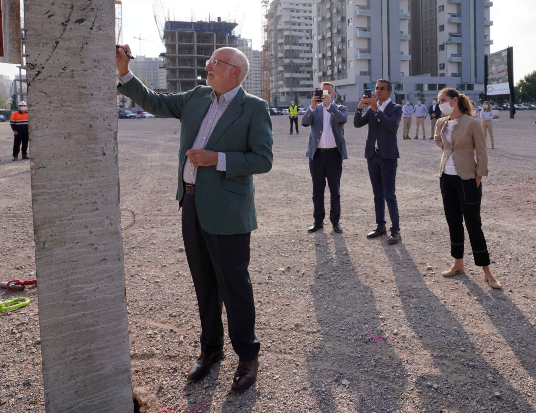 Juan Roig en el inicio de las obras del Casal España Arena en València Juan Roig en el inicio de las obras del Casal España Arena en València