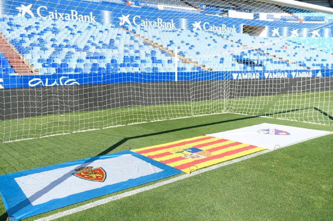 Real Zaragoza y SD Huesca miden sus fuerzas en La Romareda en el derbi más apasionante Real Zaragoza y SD Huesca miden sus fuerzas en La Romareda en el derbi más apasionante