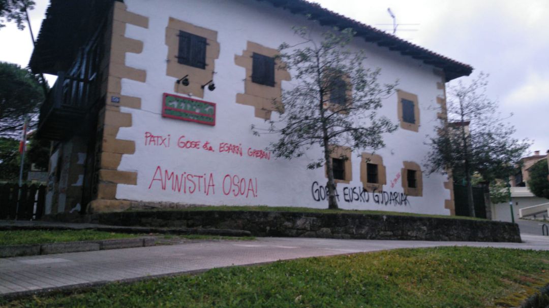 Las sedes edl PNV y PSE han sido las más atacadas Las sedes edl PNV y PSE han sido las más atacadas