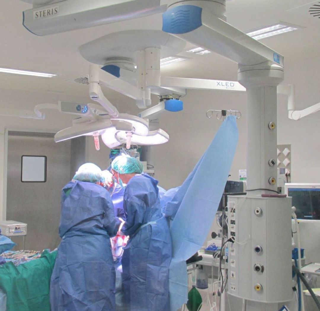 Uno de los quirófanos del hospital Francesc de Borja de Gandia Uno de los quirófanos del hospital Francesc de Borja de Gandia