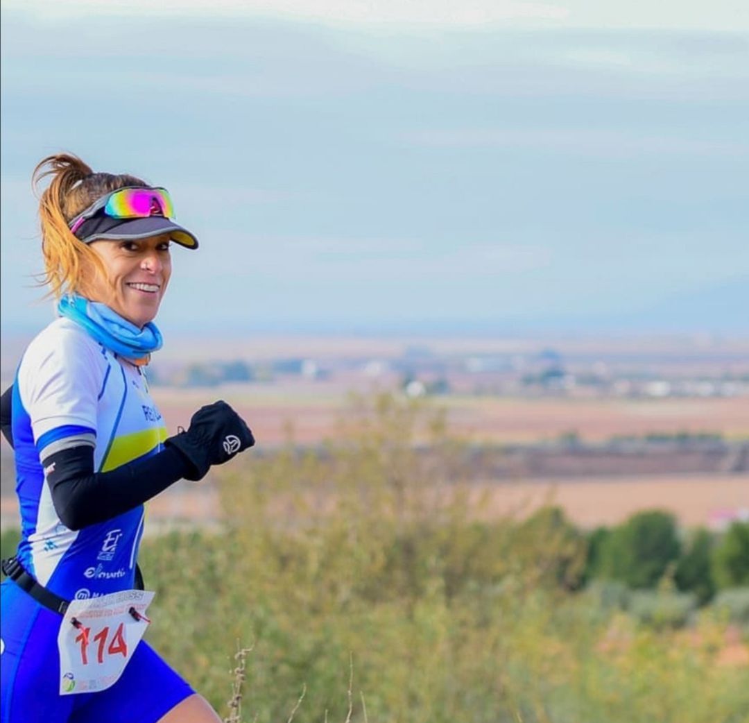 Alba Reguillo es triatleta y licenciada en Ciencias de la Actividad Física y del Deporte Alba Reguillo es triatleta y licenciada en Ciencias de la Actividad Física y del Deporte