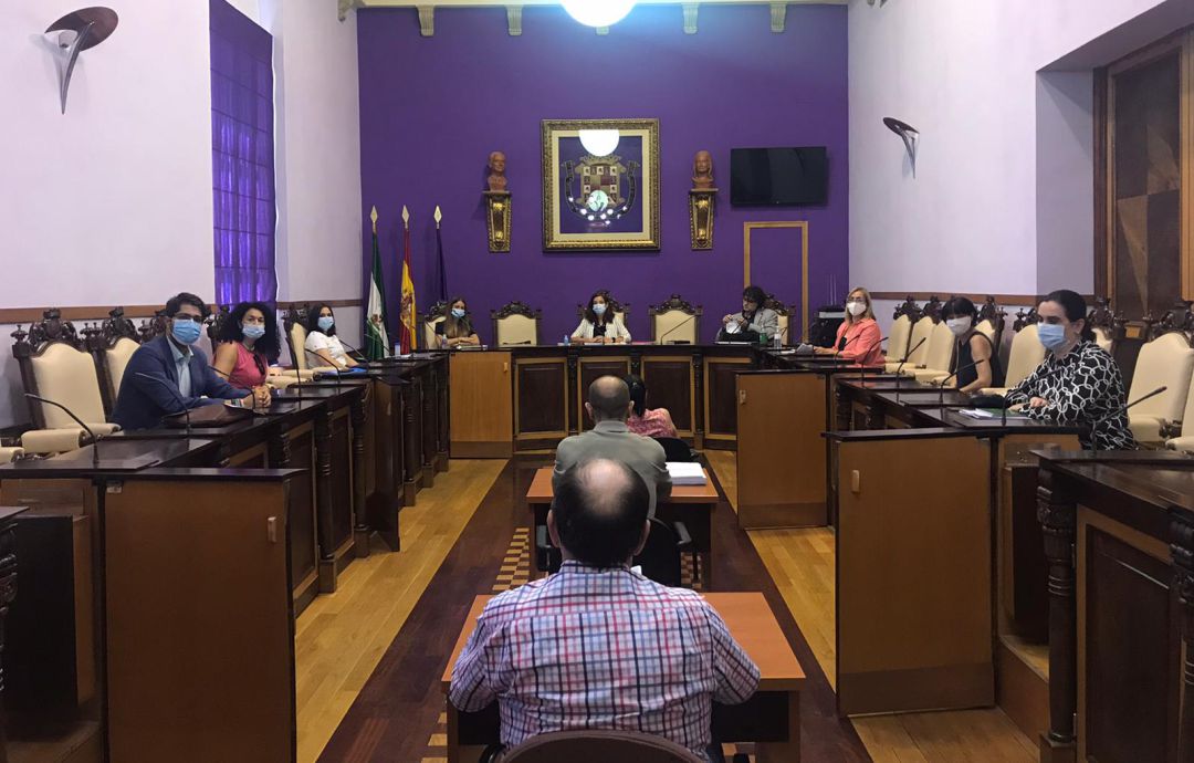 El consejo rector de la Universidad Popular Municipal se ha reunido este miércoles para analizar la programación para el curso 2020-21 El consejo rector de la Universidad Popular Municipal se ha reunido este miércoles para analizar la programación para el curso 2020-21