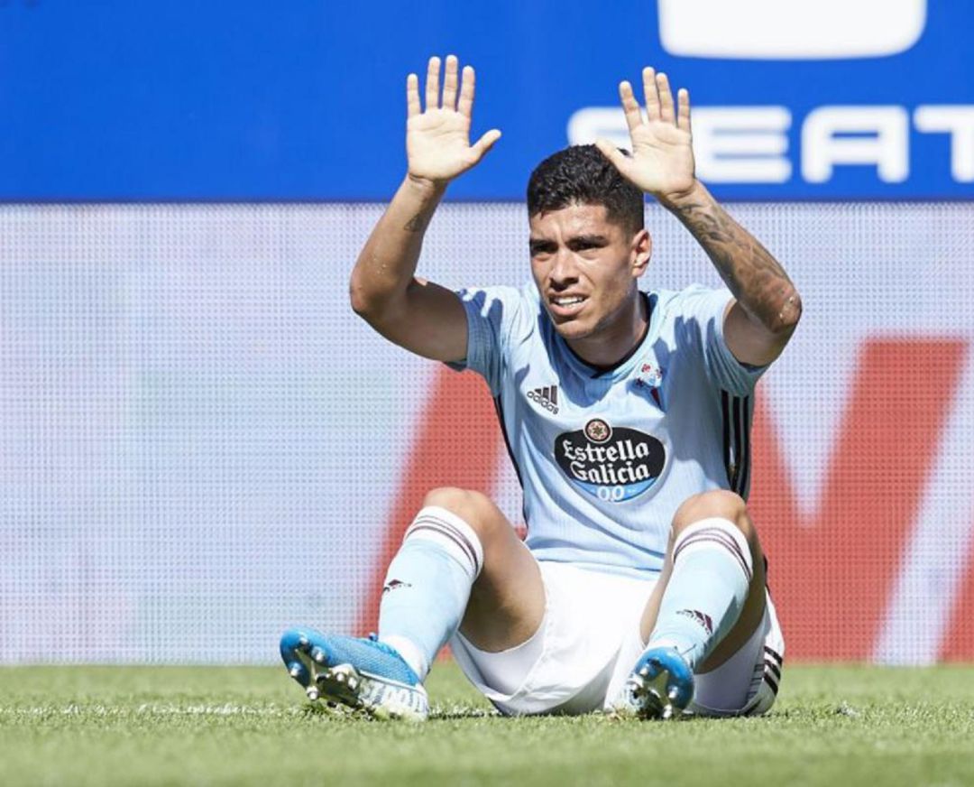 Lucas Olaza durante un partido con el Celta. Lucas Olaza durante un partido con el Celta.