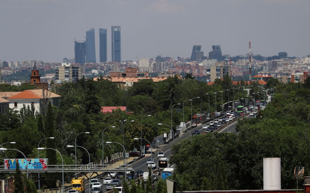 Vista del tráfico en la A5 de Madrid. Vista del tráfico en la A5 de Madrid.