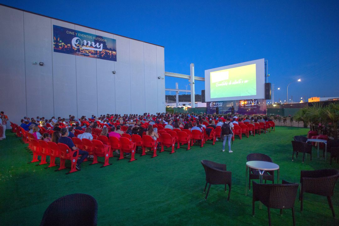 Vuelve el cine al aire libre a Palencia Vuelve el cine al aire libre a Palencia