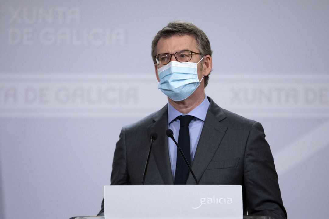 El presidente de la Xunta, Alberto Núñez Feijóo, durante la rueda de prensa. El presidente de la Xunta, Alberto Núñez Feijóo, durante la rueda de prensa.