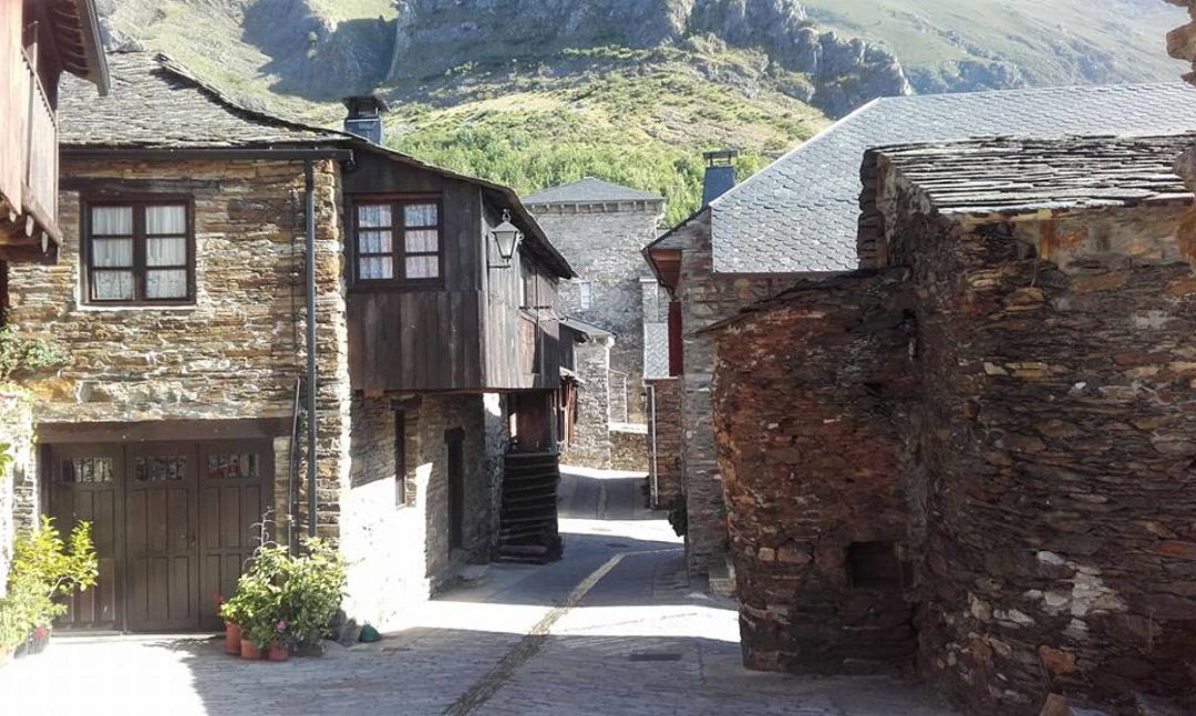 Calle de Peñalba de Santiago. Calle de Peñalba de Santiago.