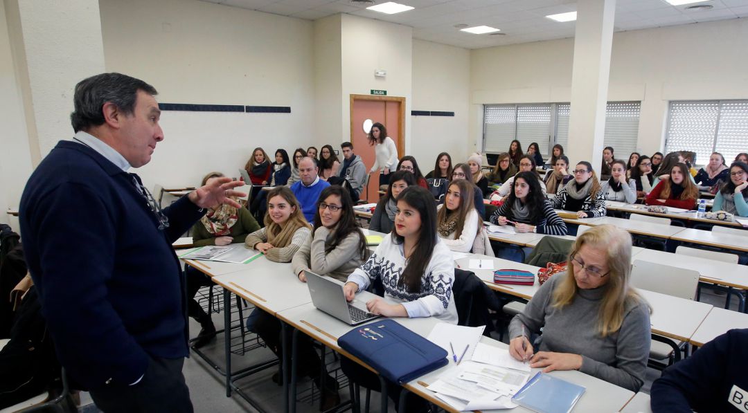 Una clase en la Universidad de Córdoba Una clase en la Universidad de Córdoba