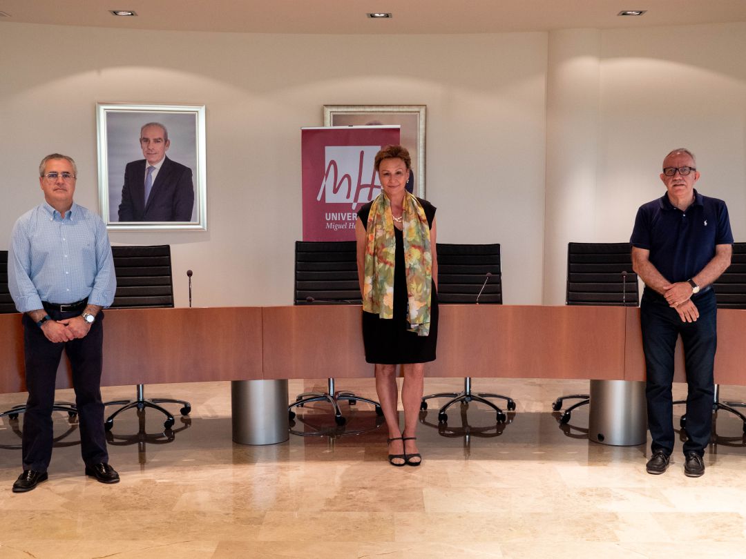 Javir Prieto, María Teresa Pérez Vázquez y Miguel Ors Javir Prieto, María Teresa Pérez Vázquez y Miguel Ors