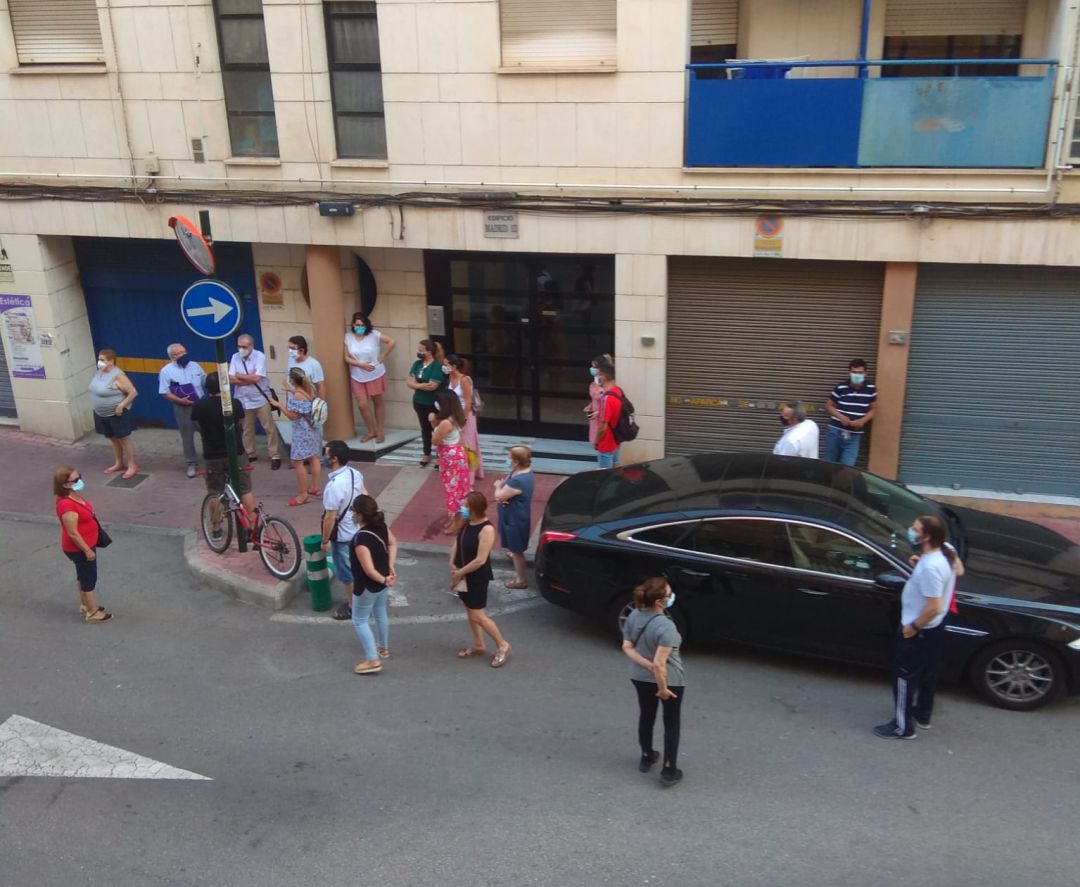 Concentración de vecinos en Murcia Concentración de vecinos en Murcia
