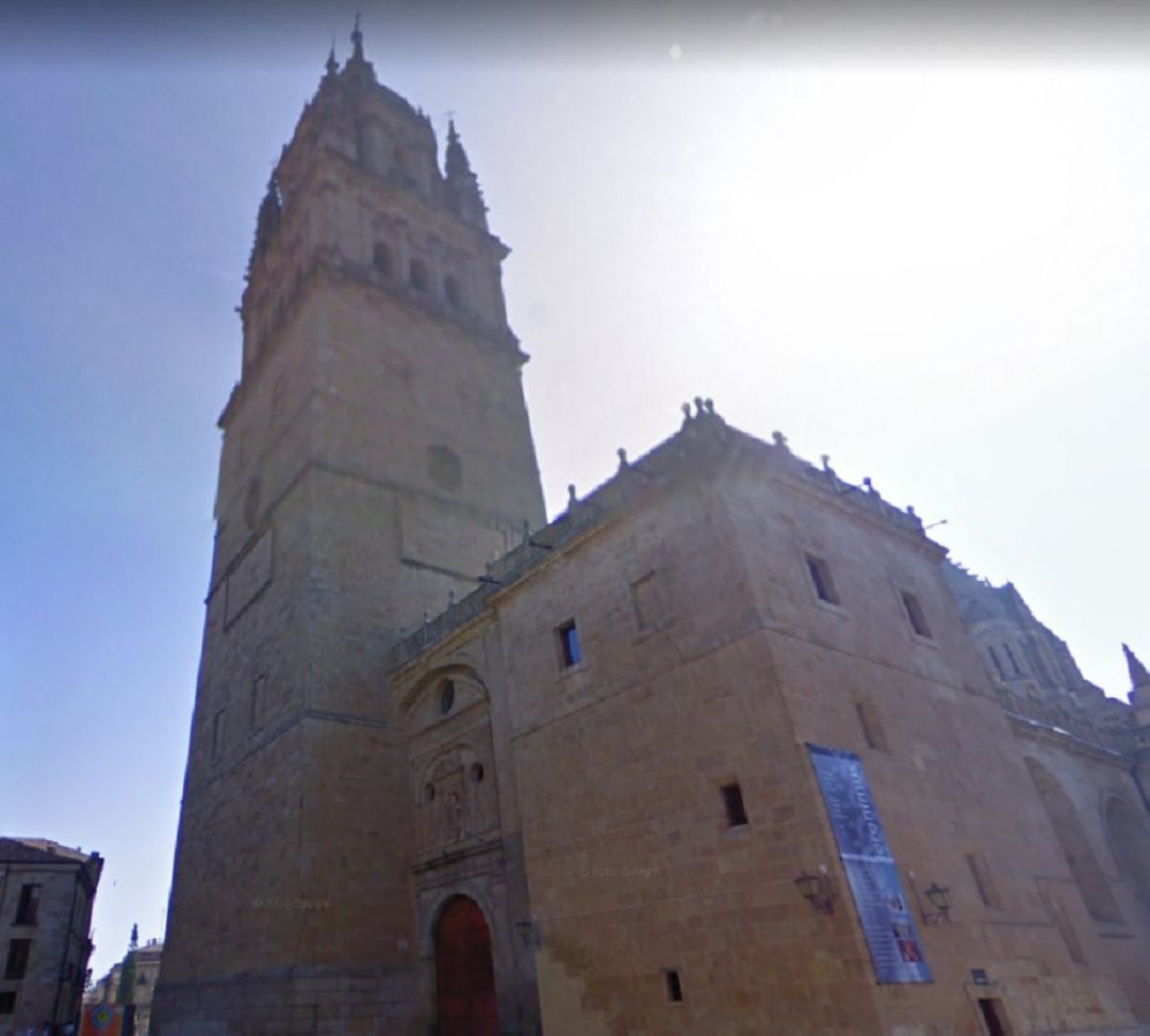 Ieronimus, y torre de la Catedral Nueva. Ieronimus, y torre de la Catedral Nueva.