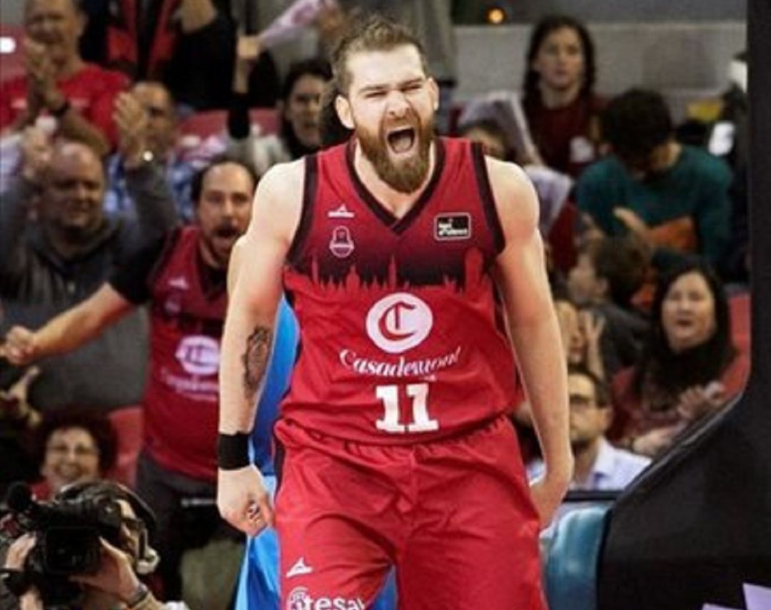 Nemanja Radovic en su etapa en Casademont Zaragoza Nemanja Radovic en su etapa en Casademont Zaragoza