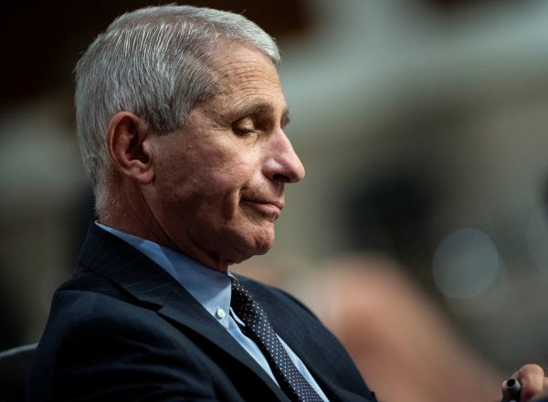 Anthony Fauci, director del Instituto Nacional de Alergias y Enfermedades Infecciosas de Estados Unidos durante un comité en Washington D.C.