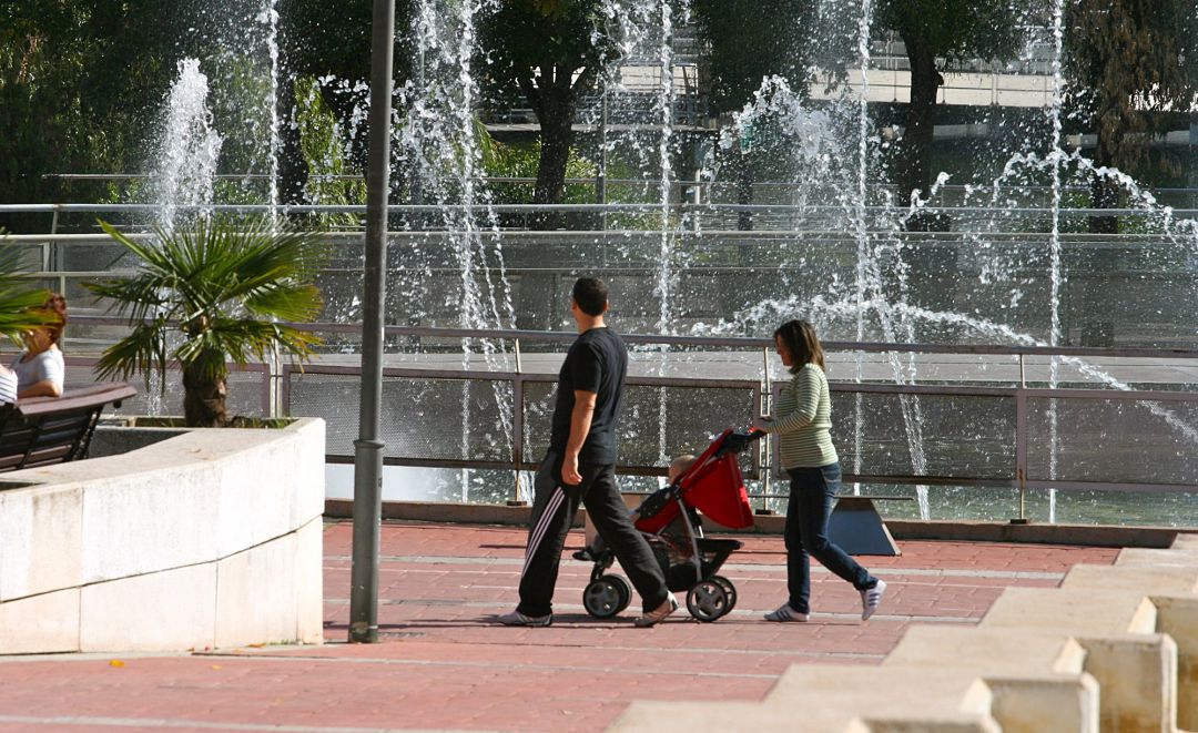 El ozono troposférico es un gas atmosférico contaminante con serias repercusiones respiratorias. El ozono troposférico es un gas atmosférico contaminante con serias repercusiones respiratorias.