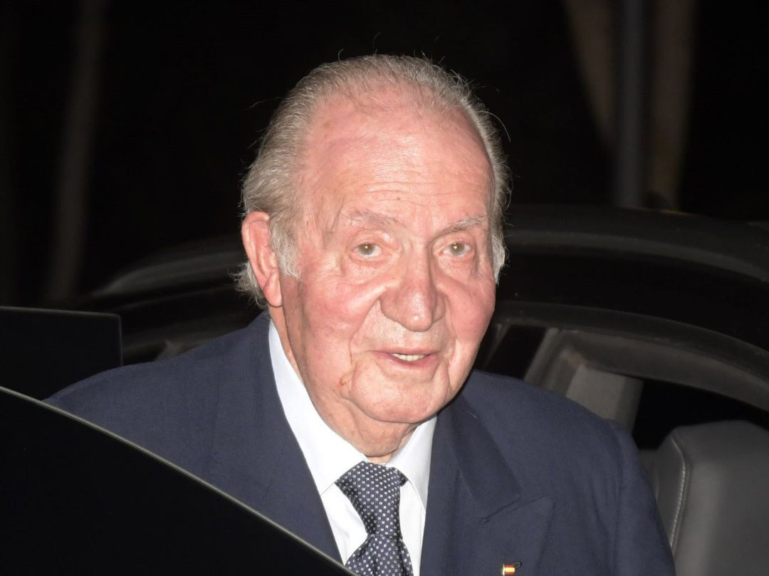 El Rey Juan Carlos, tras acudir al tanatorio de Plácido Arango
El Rey Juan Carlos, tras acudir al tanatorio de Plácido Arango