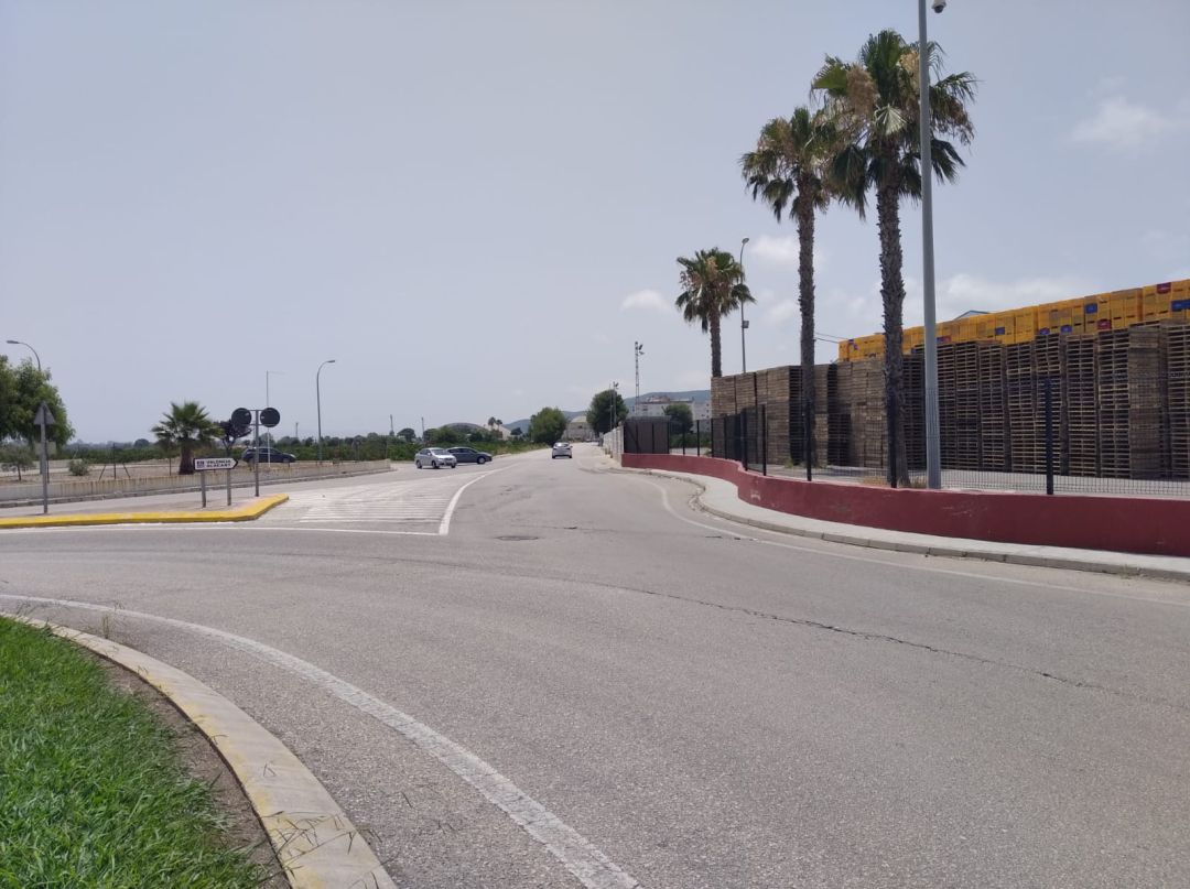 Primer tramo del carril bici a la playa de Xeraco Primer tramo del carril bici a la playa de Xeraco