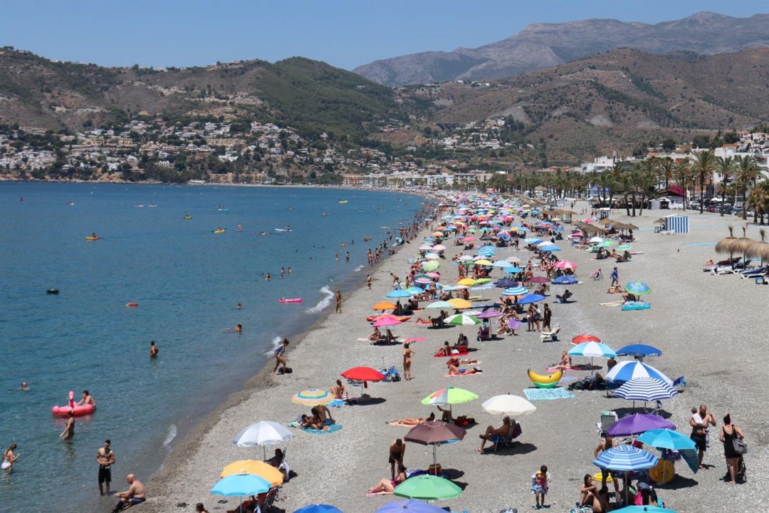 Playa de Almuñécar durante este pasado fin de semana Playa de Almuñécar durante este pasado fin de semana