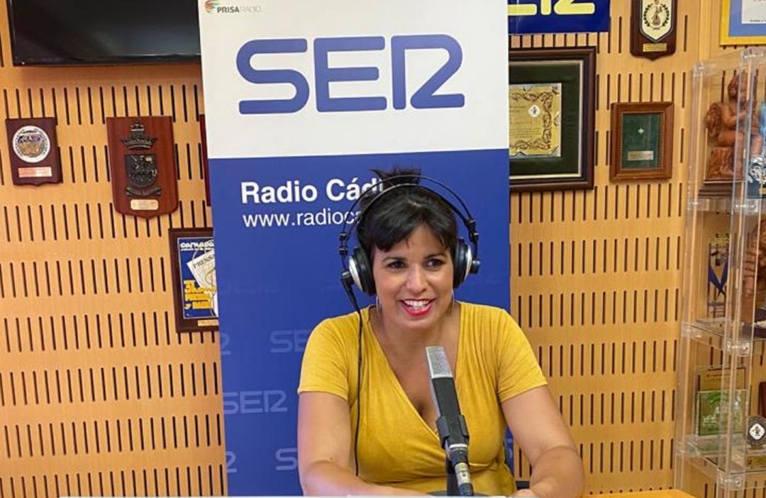 Teresa Rodríguez en los estudios de Radio Cádiz durante la entrevista de La Ventana Andalucía Teresa Rodríguez en los estudios de Radio Cádiz durante la entrevista de La Ventana Andalucía
