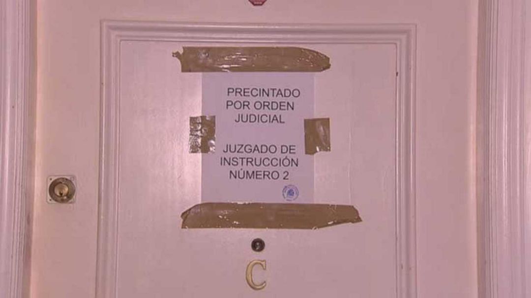 La puerta de la vivienda donde ocurrieron los hechos La puerta de la vivienda donde ocurrieron los hechos