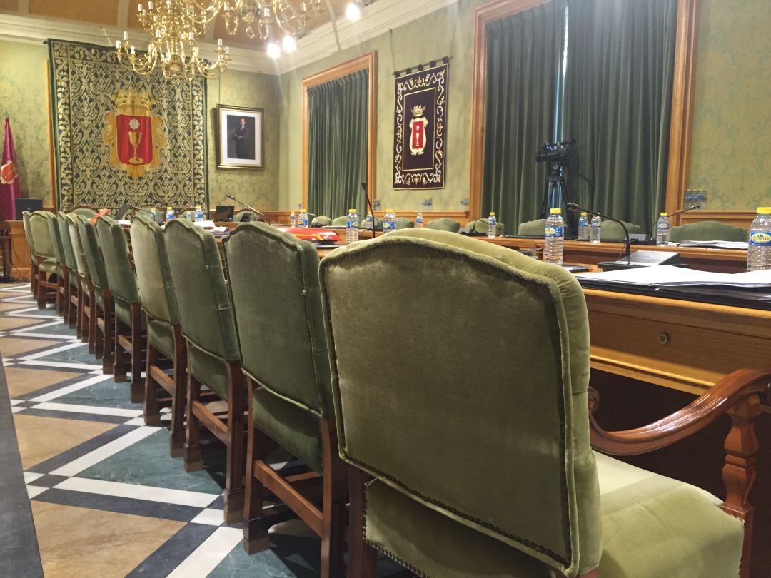 Sala de plenos del Ayuntamiento de Cuenca Sala de plenos del Ayuntamiento de Cuenca