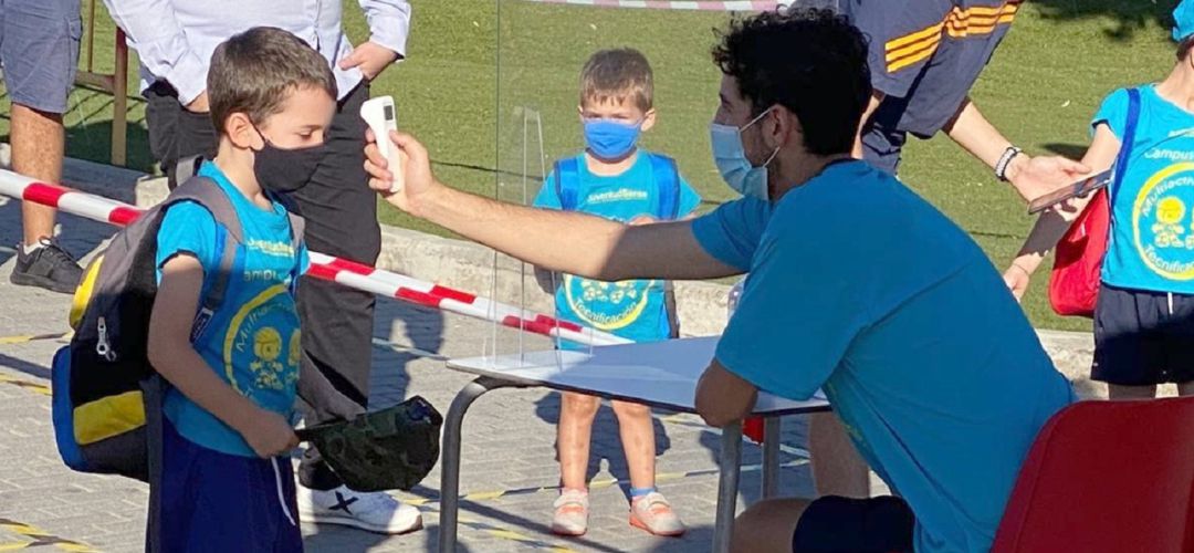 Toma de temperatura a menores Toma de temperatura a menores