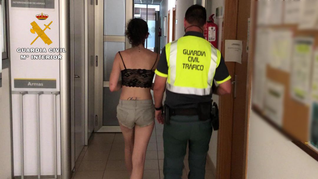 Detenida Detenida
