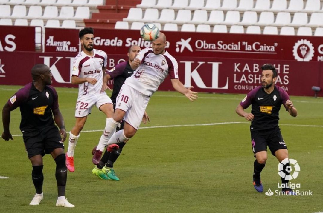 Zozulia marca el gol del empate que frustra cualquier optimismo del Sporting Zozulia marca el gol del empate que frustra cualquier optimismo del Sporting