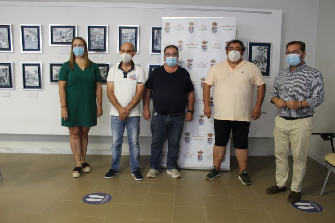 Convenio de colaboración entre Ayuntamiento y Asociación Radio Taxi Andújar. Convenio de colaboración entre Ayuntamiento y Asociación Radio Taxi Andújar.