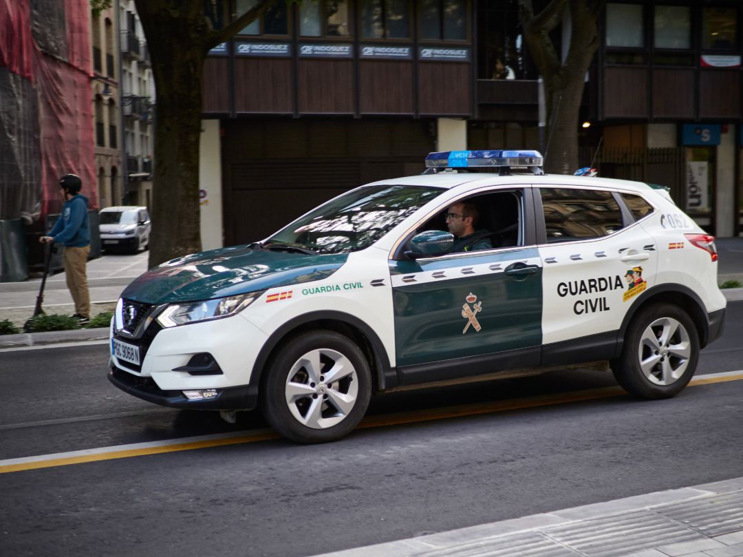 Un coche de la Guardia Civil en una imagen de archivo Un coche de la Guardia Civil en una imagen de archivo