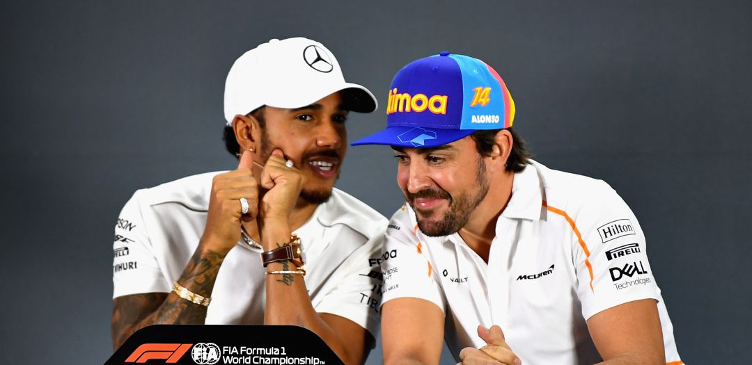 Hamilton y Alonso, durante una rueda de prensa hace años Hamilton y Alonso, durante una rueda de prensa hace años