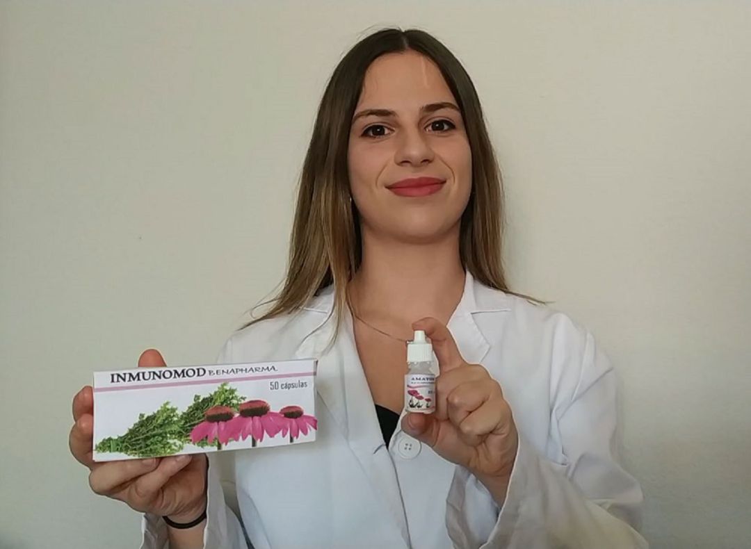 La motillana Cristina Blasco con el producto premiado La motillana Cristina Blasco con el producto premiado