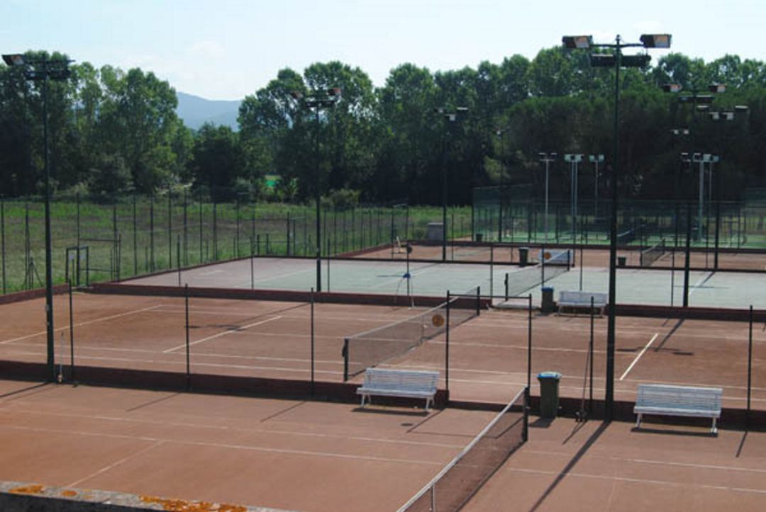 Instalaciones del Club de Tennis Cassà Instalaciones del Club de Tennis Cassà