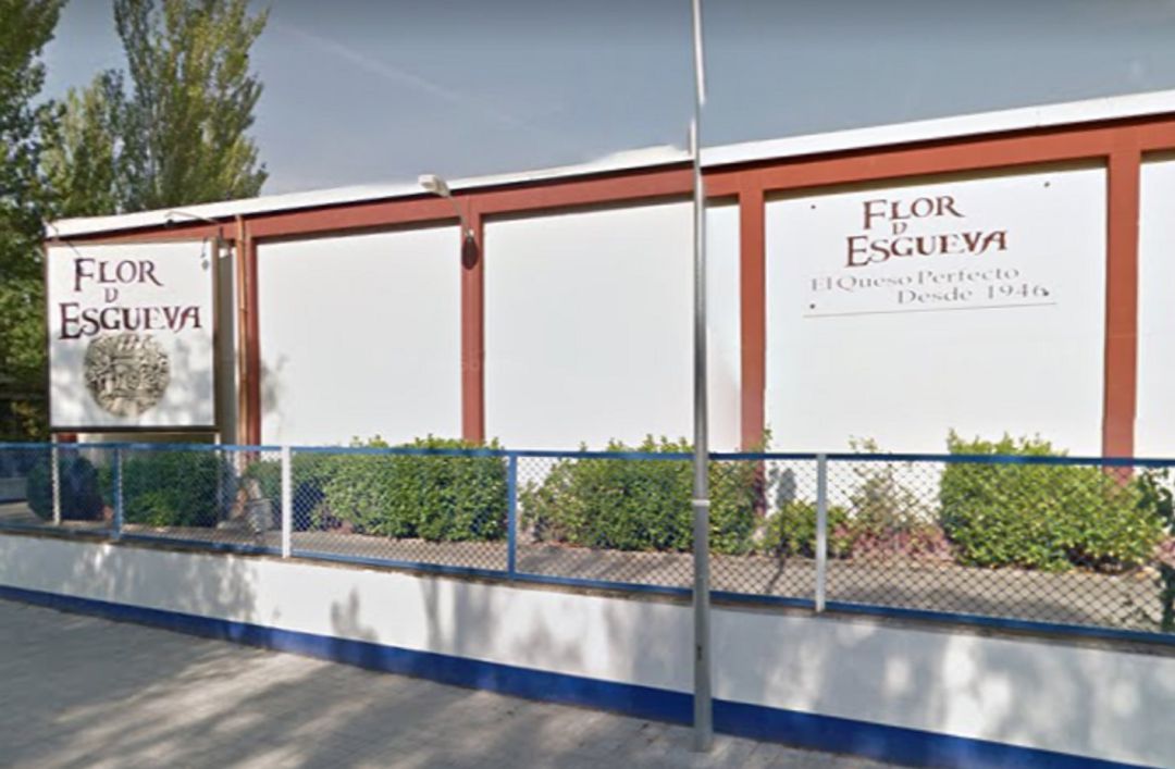 Instalaciones de la fábrica Flor de Esgueva, de Lactalis, en Peñafiel. Instalaciones de la fábrica Flor de Esgueva, de Lactalis, en Peñafiel.