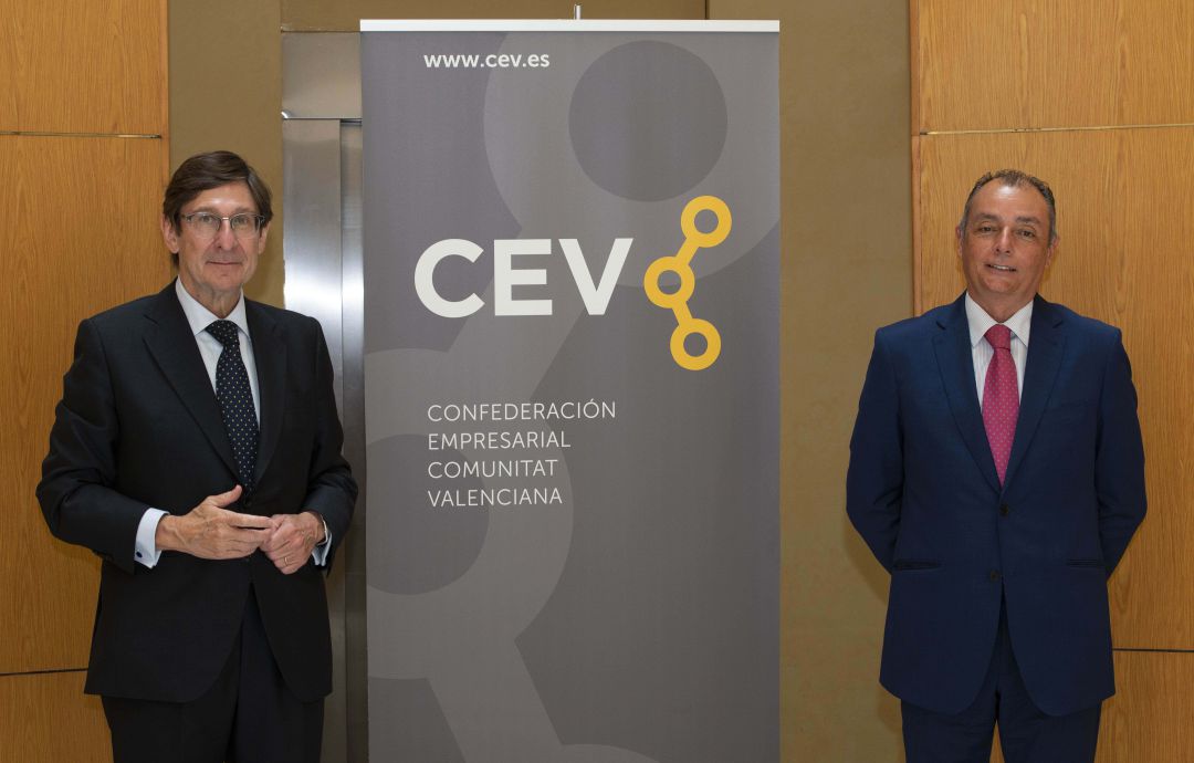 José Ignacio Goirigolzarri, presidente de Bankia, y Salvador Navarro, presidente de la CEV José Ignacio Goirigolzarri, presidente de Bankia, y Salvador Navarro, presidente de la CEV