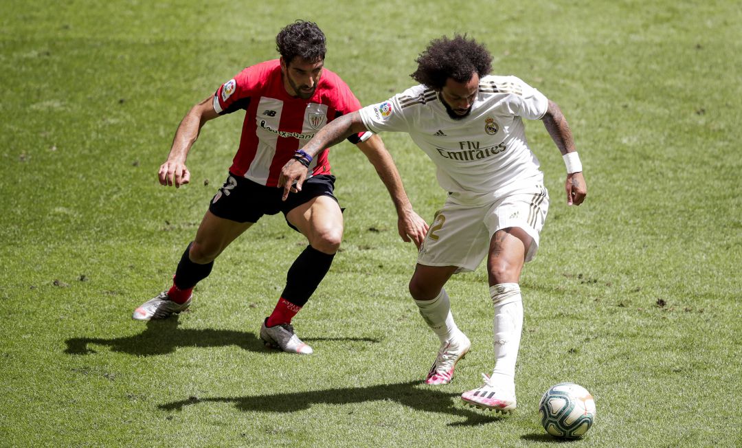 Raúl García y Marcelo, en el último partido entre el Athletic y el Real Madrid. Raúl García y Marcelo, en el último partido entre el Athletic y el Real Madrid.