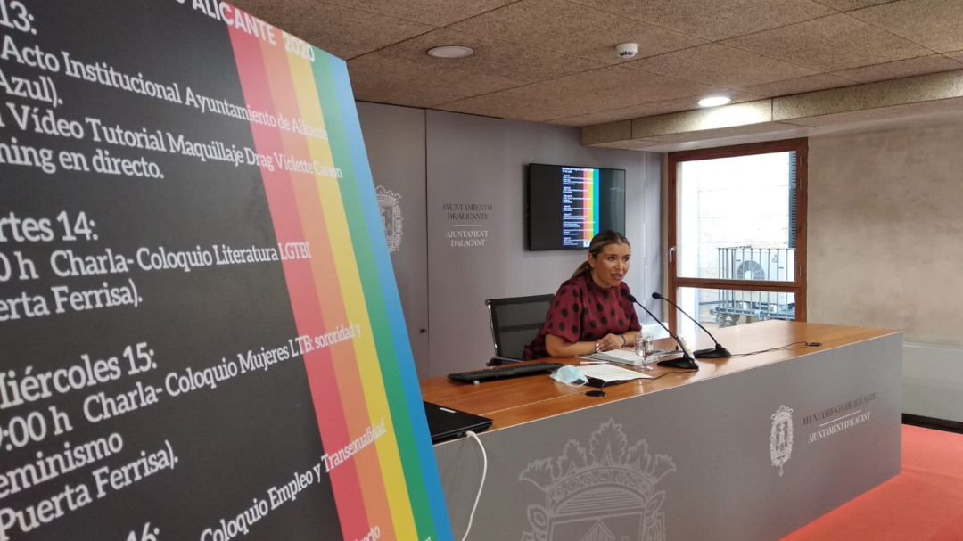 La edil del área durante la presentación de las actividades de la Semana del Orgullo 2020 La edil del área durante la presentación de las actividades de la Semana del Orgullo 2020