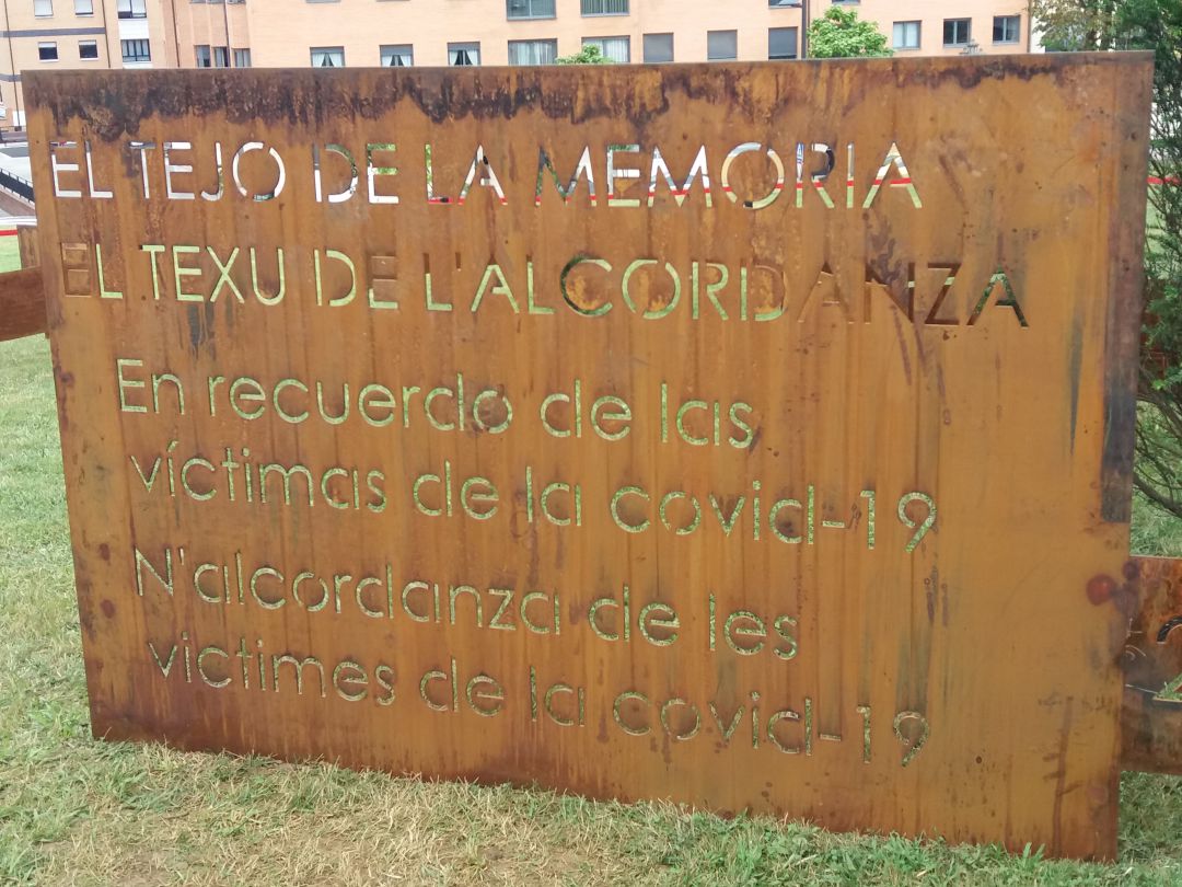 Placa homenaje a las víctimas de la Covid-19 Placa homenaje a las víctimas de la Covid-19
