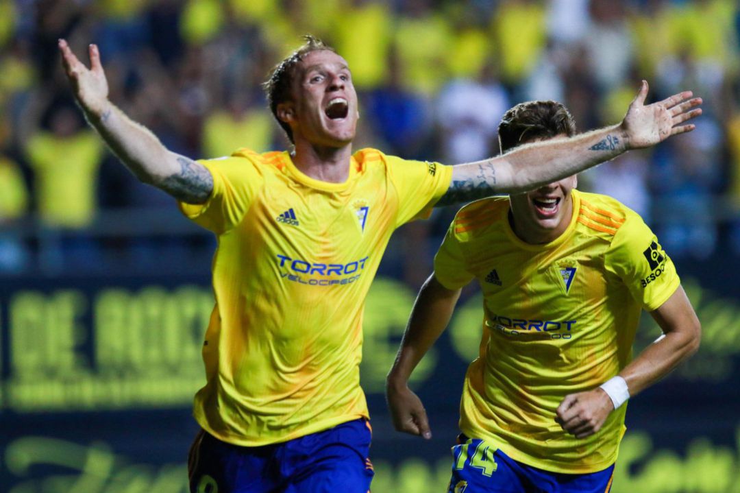 El Cádiz necesita una victoria para ascender a primera hoy El Cádiz necesita una victoria para ascender a primera hoy