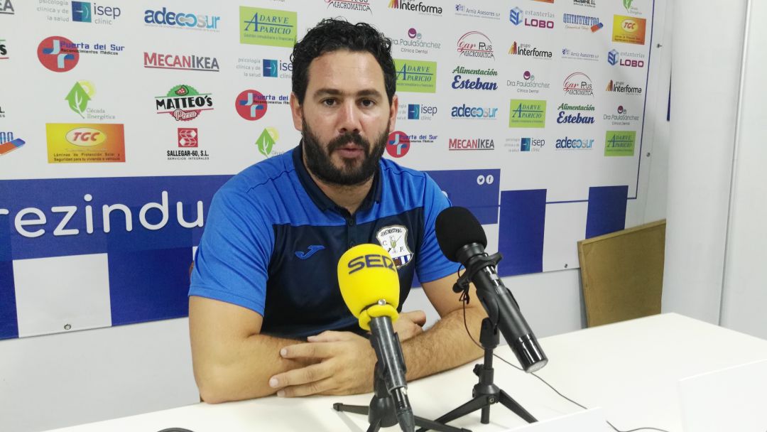 Juanjo Durán, entrenador del Jerez Industrial CF Juanjo Durán, entrenador del Jerez Industrial CF